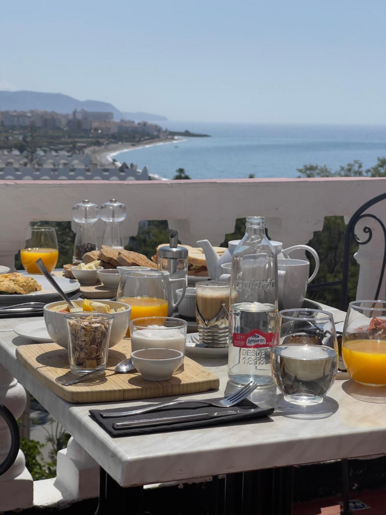 Hostal Avalon Nerja Ngoại thất bức ảnh
